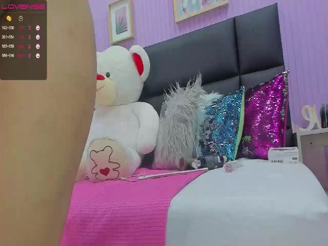 Live sex webcam photo for Yessica_21 #260251060