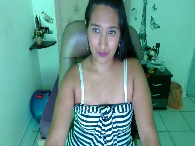 Live sex webcam photo for Camilasweeet_ #260370848