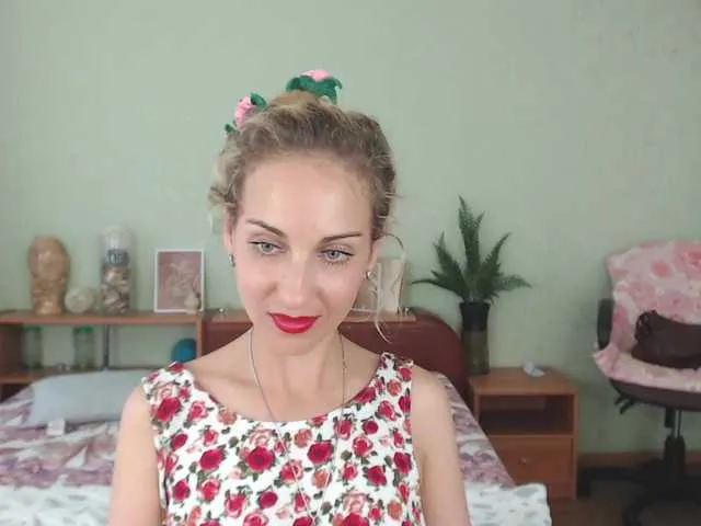 Live sex webcam photo for AdelinJensen #245274997