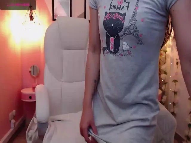 Live sex webcam photo for Zoe_mill3r #252560021