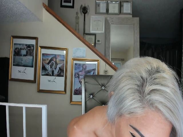 Live sex webcam photo for ADRIANA_FOX #258885761