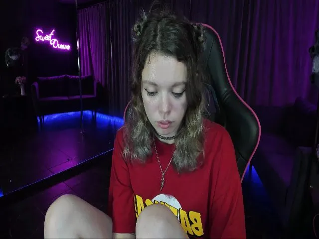 Live sex webcam photo for ClancyOsborne #264776804