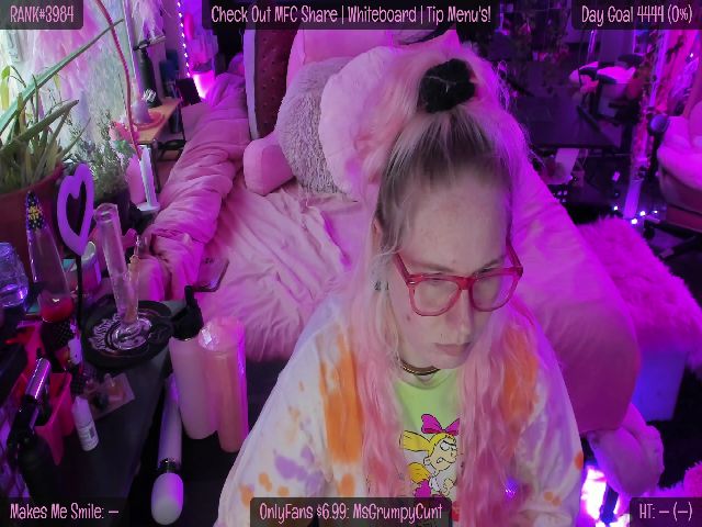 Live sex webcam photo for MsGrumpyCunt #254686234