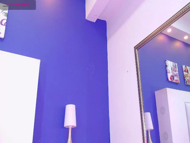 Live sex webcam photo for Scarlett_1801 #256094082