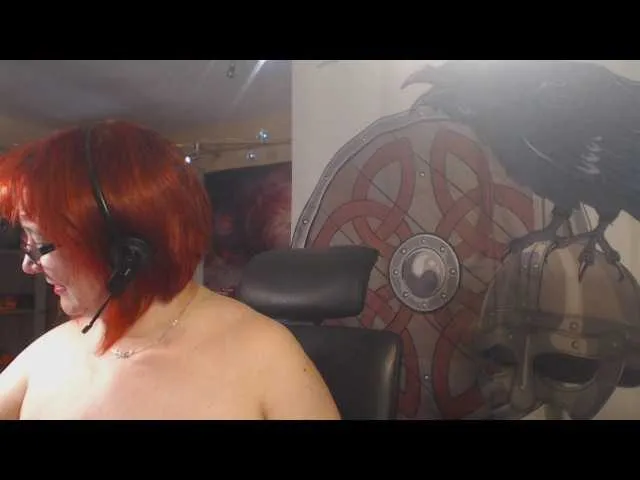 Live sex webcam photo for 90dTitten #241424099