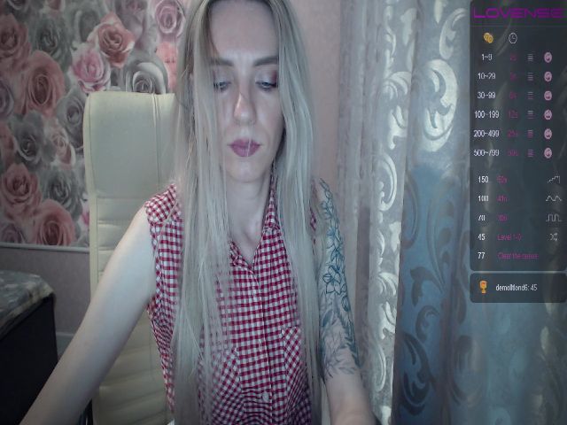 Live sex webcam photo for MaryJaness #260893714