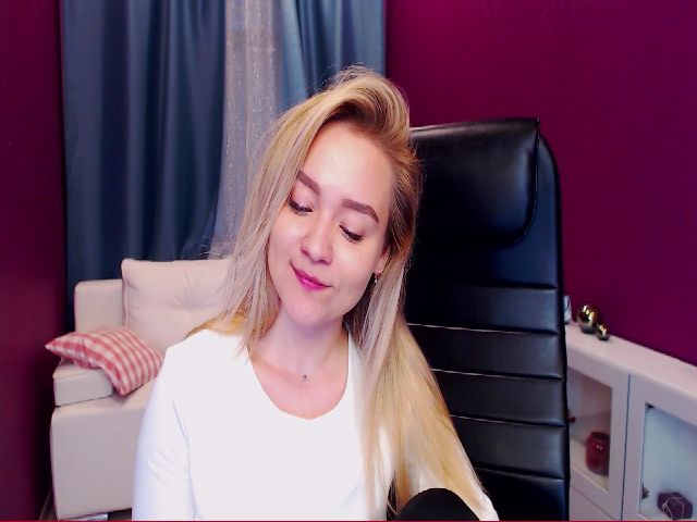 Live sex webcam photo for Kara_Smith #259672309