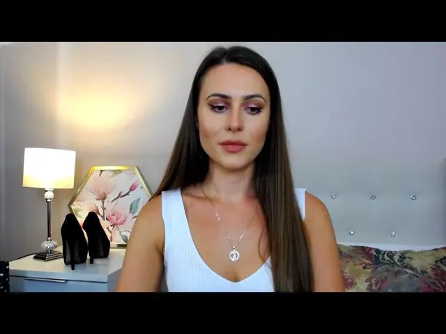 Live sex webcam photo for CharlotteLOV #255421789