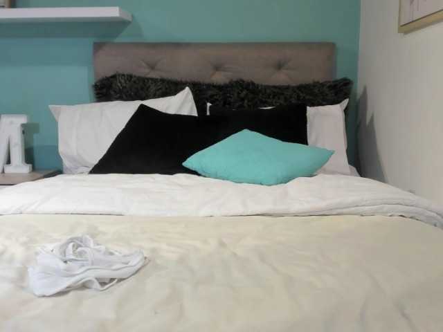 Live sex webcam photo for alexacollis #241242296