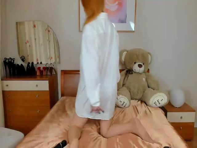 Live sex webcam photo for SofiaReginald #259574861