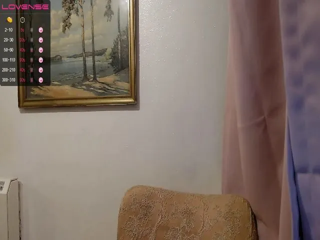 Live sex webcam photo for Lavender_Dove #252278131