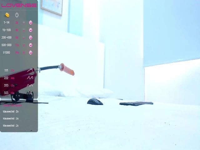 Live sex webcam photo for Lily_Evanx #262128650