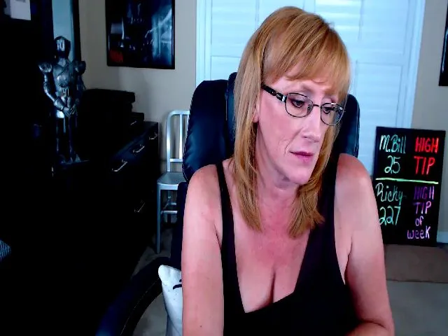 Live sex webcam photo for SummerKnightz #253277311