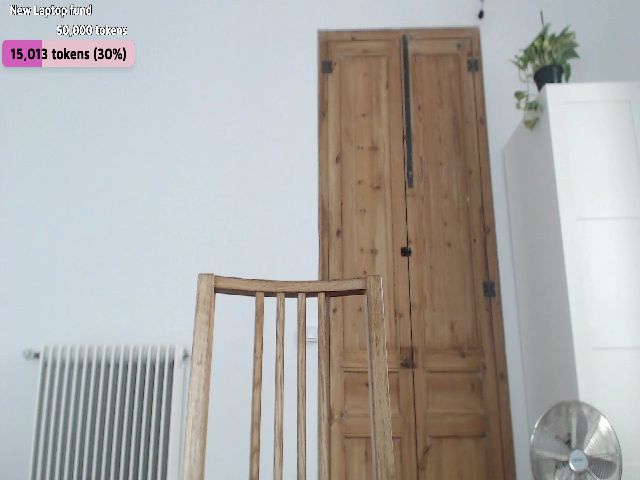 Live sex webcam photo for LolasPie #259181341