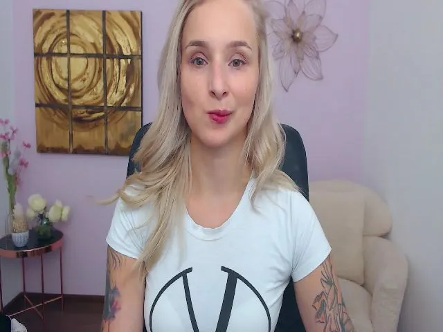 Live sex webcam photo for FieryTigress #264049013