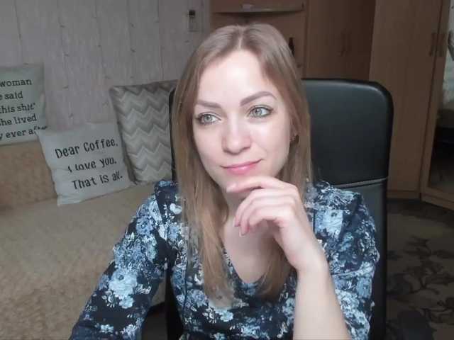 Live sex webcam photo for CherishSia #241058915