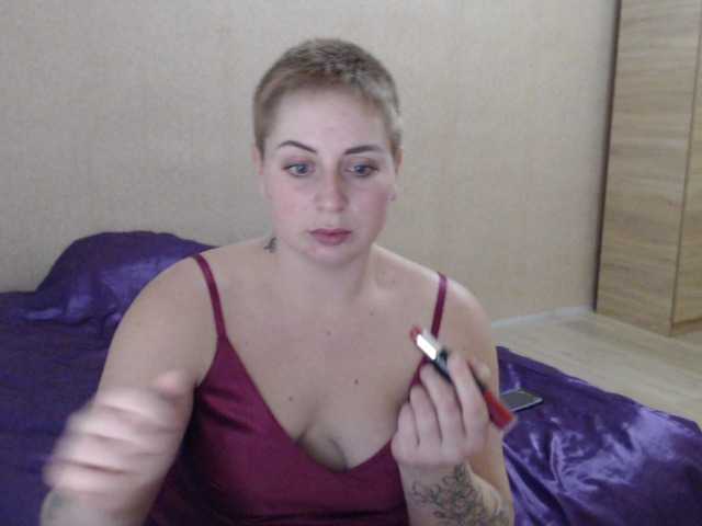 Live sex webcam photo for sandriana #241146871
