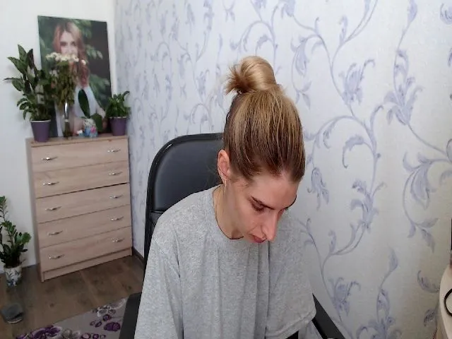 Live sex webcam photo for Springibabby #258174408