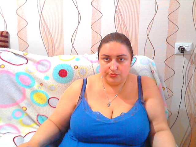 Live sex webcam photo for CandyHoney #244442607