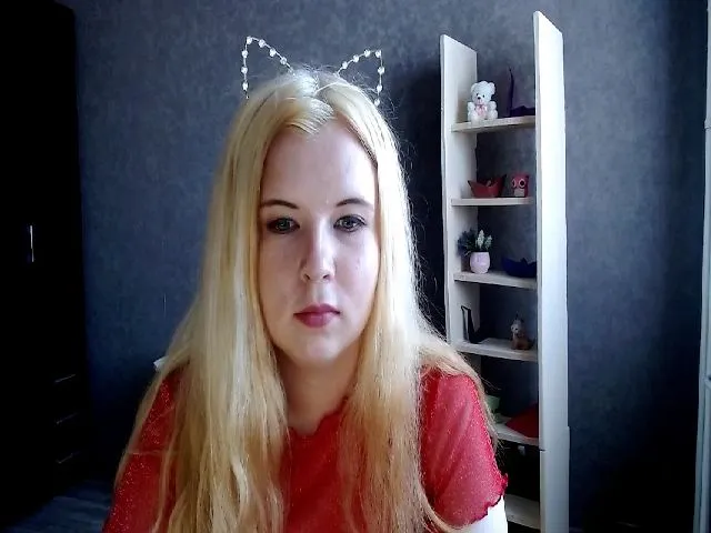 Live sex webcam photo for Melina_Top #264668717