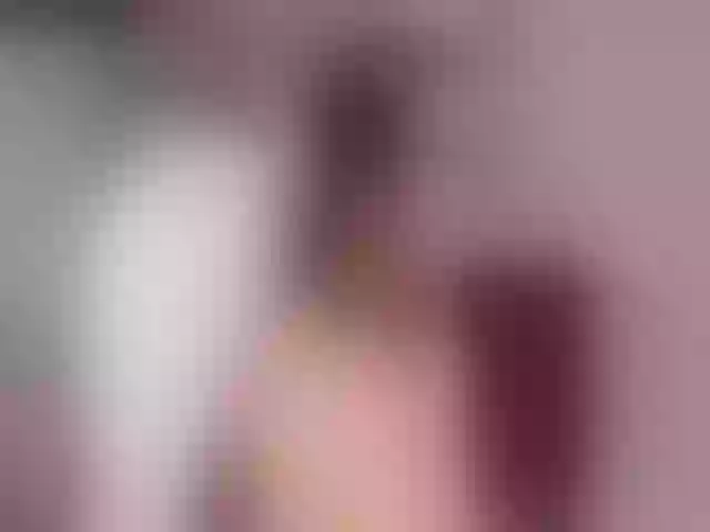 Live sex webcam photo for Sun_kissed1 #262560357