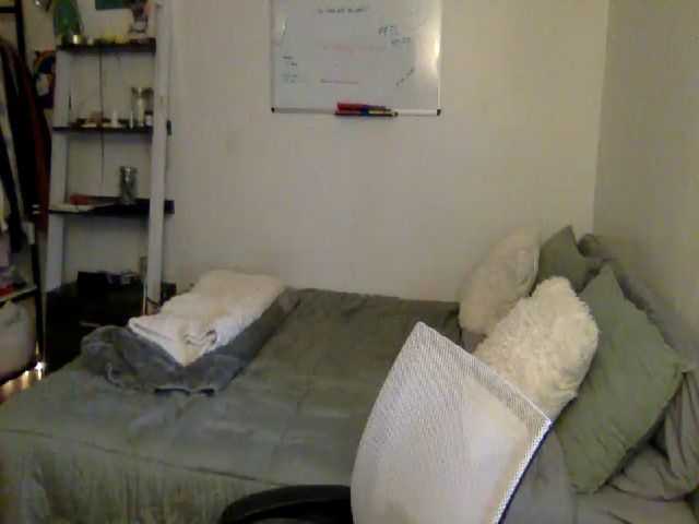 Live sex webcam photo for MixedBeauty45 #258415362