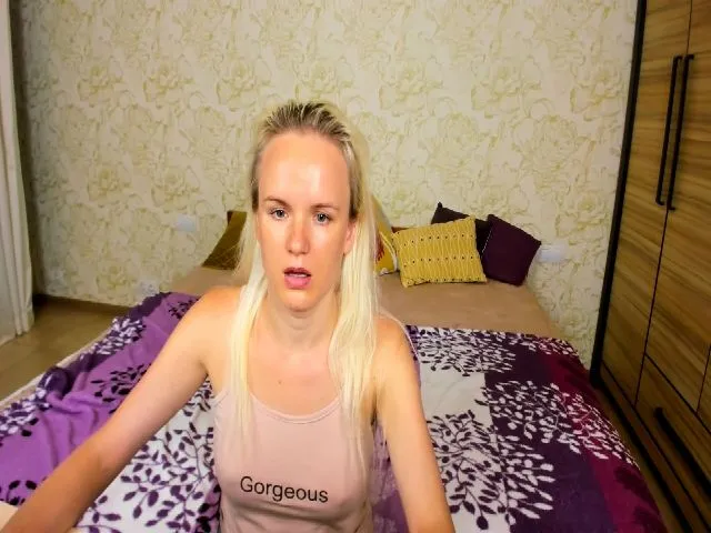 Live sex webcam photo for SusanSmite #262841530