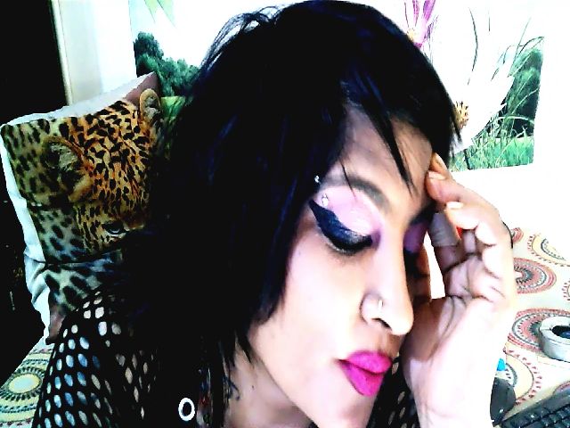 Live sex webcam photo for IndianKatz #255805477