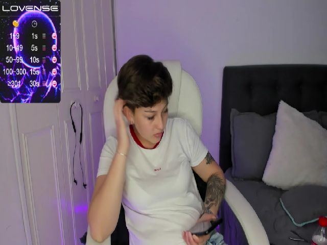 Live sex webcam photo for SalemJimenez #260503475