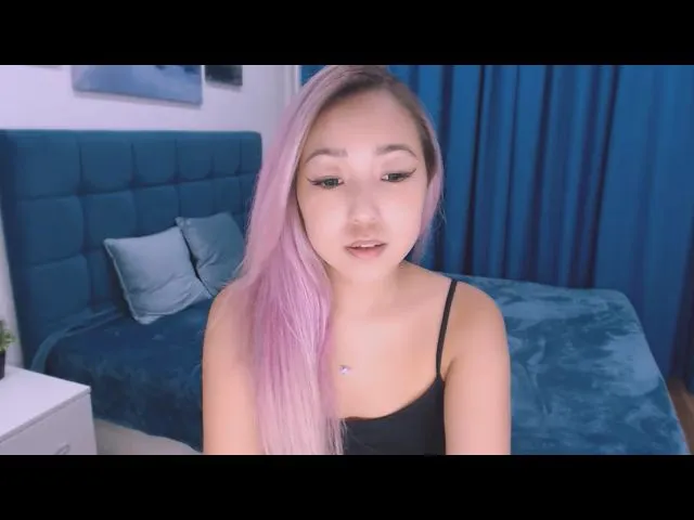 Live sex webcam photo for ArinaTigress #253416941