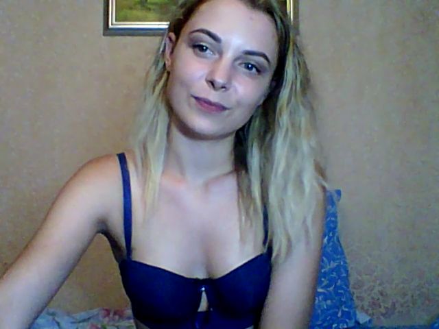 Live sex webcam photo for BreeAngel #253747353