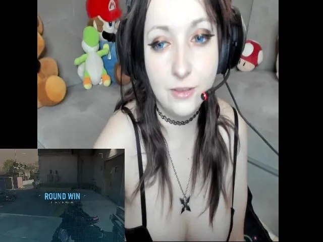 Live sex webcam photo for PrincessBluu #262711092