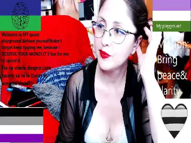 Live sex webcam photo for ImperatrizaS #262227747