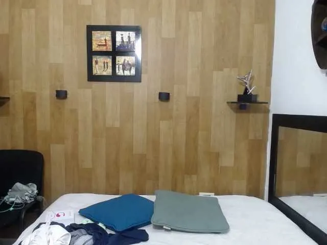 Live sex webcam photo for ebonycristal #246778406