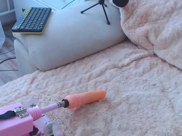 Live sex webcam photo for Sunny-Rose #241391158