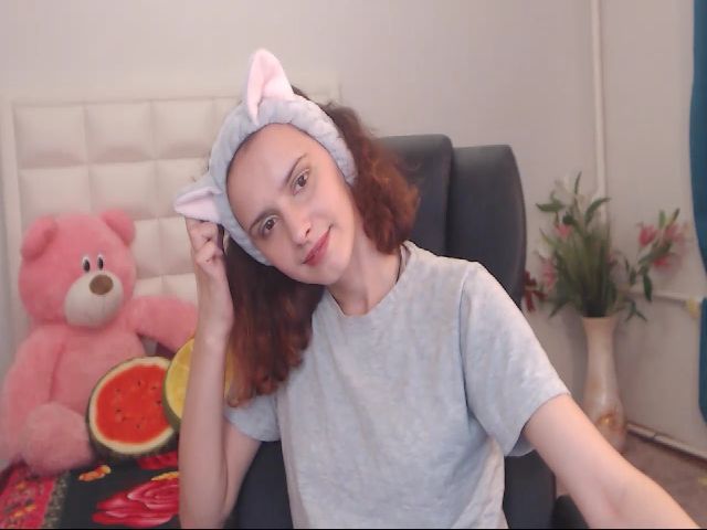 Live sex webcam photo for IrisNichols #264621797