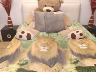 Live sex webcam photo for catwoman90 #240714533