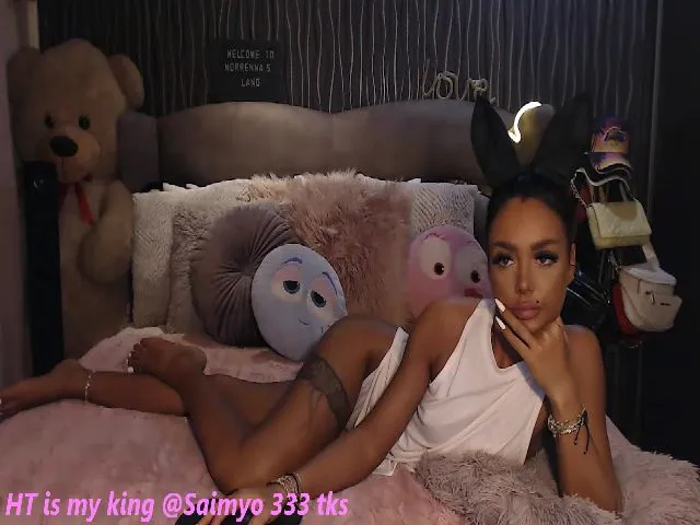 Live sex webcam photo for Morrenna #258351077