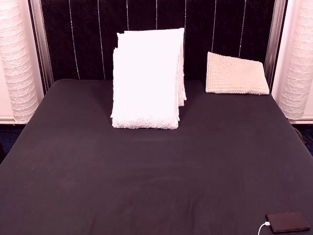 Live sex webcam photo for Selena_Vixen #265351033