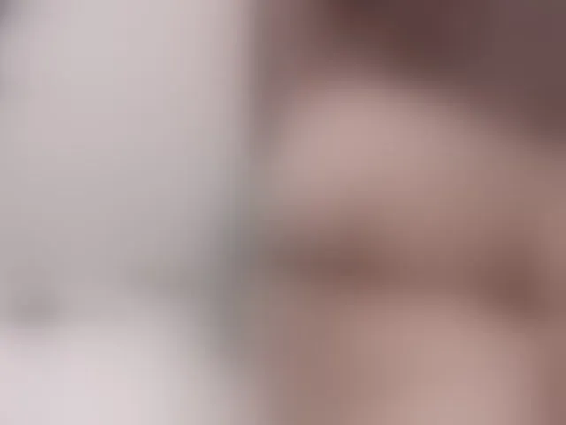 Live sex webcam photo for GreenBlondie #255735482