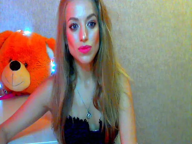 Live sex webcam photo for Hollyda #262912361