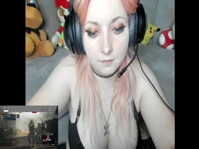 Live sex webcam photo for PrincessBluu #257251166