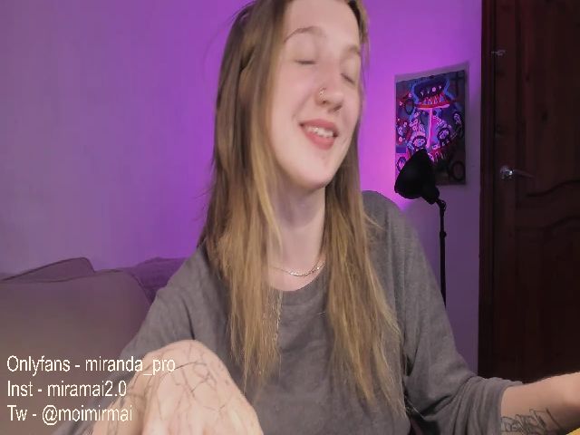 Live sex webcam photo for Miranda2_0 #254957253