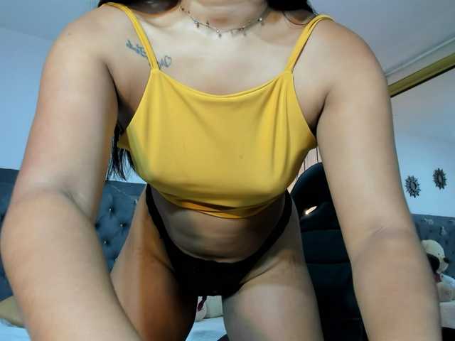 Live sex webcam photo for alanajones #248642389