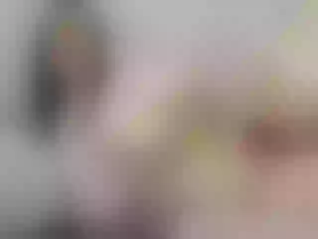 Live sex webcam photo for LittlePeach_ #264603392