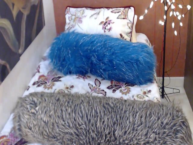 Live sex webcam photo for Forevermanu #258637846