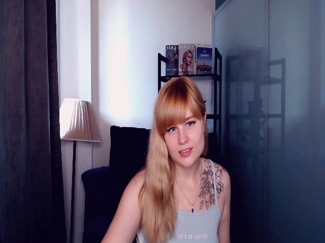 Live sex webcam photo for AdelinaBlondy #261074373