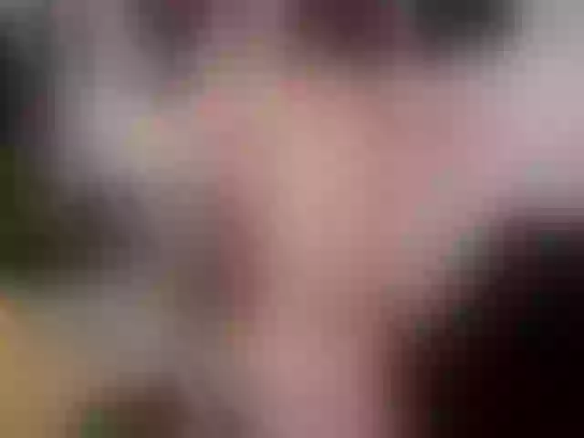 Live sex webcam photo for GoldieFawn #257463441