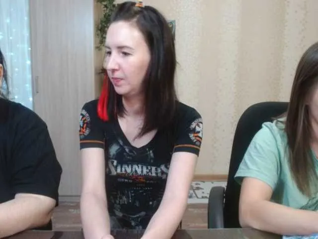 Live sex webcam photo for BugaGirls #241186301