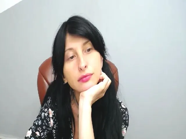 Live sex webcam photo for SnowSpacee #255166414